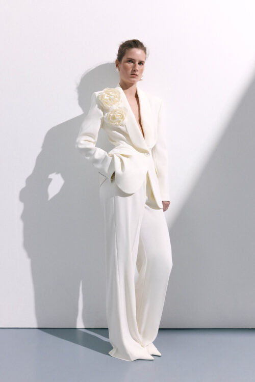 Pantsuit decorated with flowers